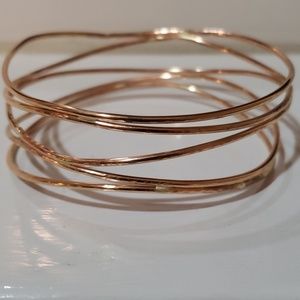 14K Gold filled bangle, 7. 25 inches (size M)